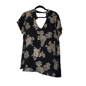 Torrid black floral cut out neck Short sleeve tunic top Womens plus size 00 1141